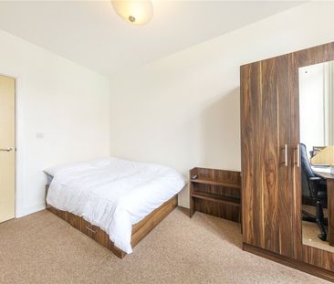 Student Properties to Let - Photo 2