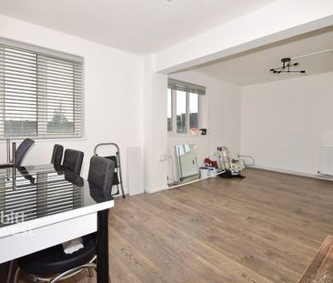 3 bedroom maisonette to rent - Photo 5