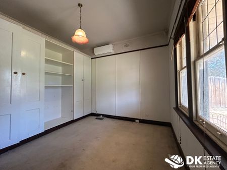 Comfortable & Convenient Living in the Heart of Sunshine - Photo 5