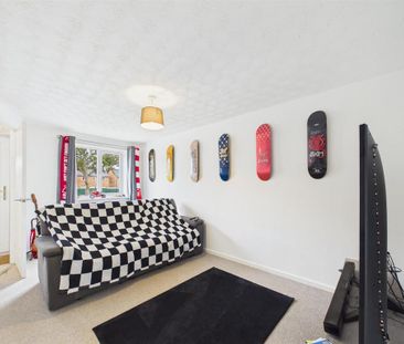 2 bedroom end of terrace house to rent - Photo 1