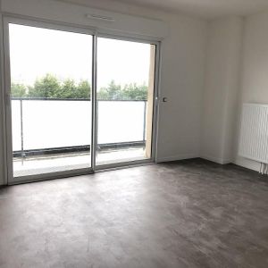 Location Appartement 3 pièces 65m² MONTIVILLIERS 76290 - Photo 2