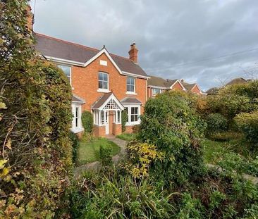 4 bedroom detached house to rent - Photo 6