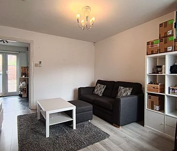 £1,100 PCM, Two Bedroom House with Off-Road Parking and Large Enclo... - Photo 6