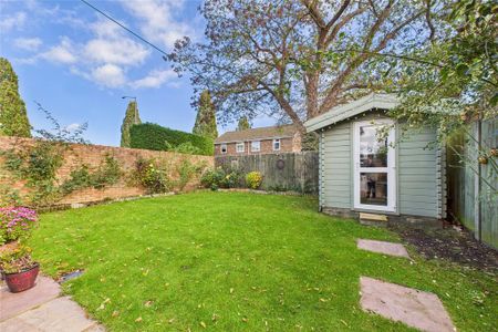 3 bedroom link detached house to rent - Photo 2