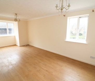 St. Leonards Close, Grays, Property for rent - Photo 3