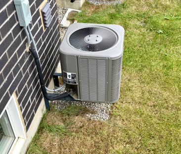 For Lease - 14 Scenic Ridge Gate, Brant, Ontario - Photo 2