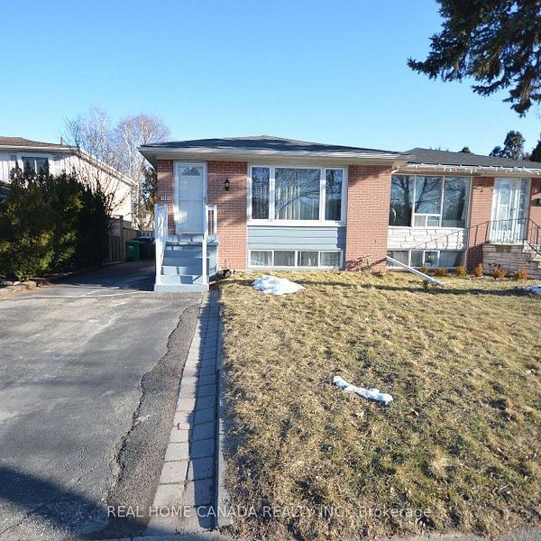 For Lease - 1463 Glen Rutley Circle, Mississauga, Ontario - Photo 1