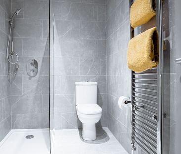 Bed 6, Borough Hotel, Great Crosshall Street, Liverpool. - Photo 2