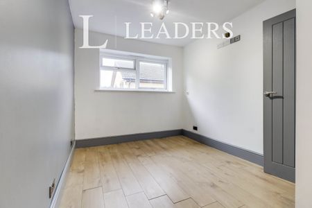 1 bedroom bungalow to rent Arbury Dale, Shepshed, Loughborough, LE12 - Photo 3