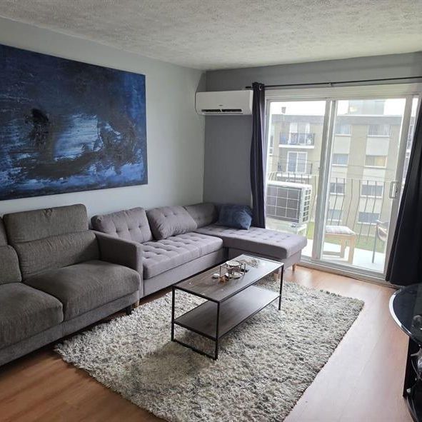 Immeuble - 945 Rue Papineau Grand 5 1/2 à Louer - Photo 1