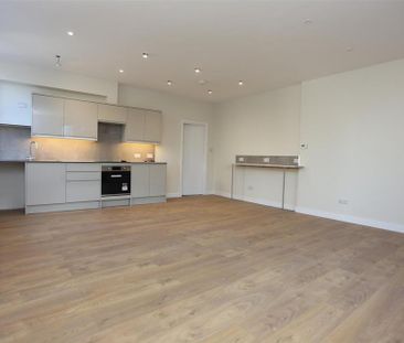 2 bedroom maisonette to rent - Photo 2