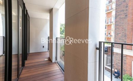 2 Bedroom flat to rent in Lancer Square, Kensington, W8 - Photo 4