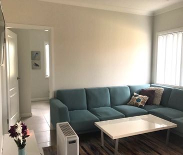 Modern & Private Two-Bedroom Granny Flat in Sought-After Location - Photo 1