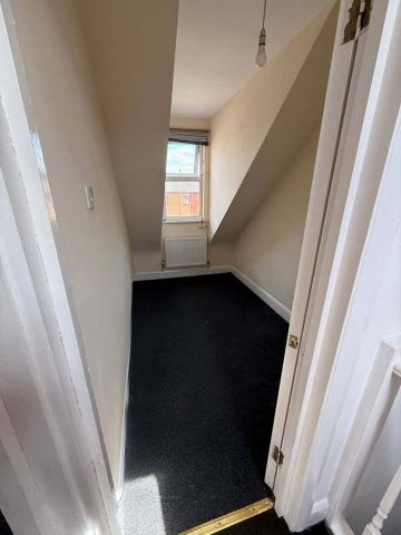 2 Bed Flat, Christchurch Avenue, HA3 - Photo 4