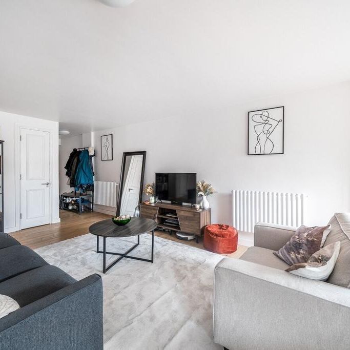 2 bedroom flat to rent - Photo 1