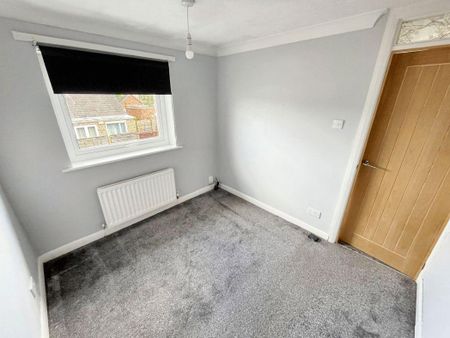 Malton Drive, Bishopsgarth, Stockton-on-Tees, Durham, TS19 8TU - Photo 4