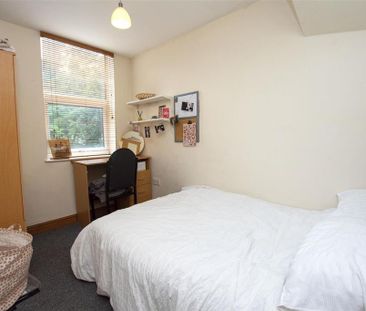 6 bedroom house to rent - Photo 1