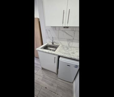 Studio Flat, Graham Road, HA3 - Photo 2