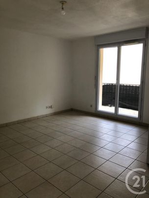 Location Appartement 2 pièces 45m² LA FERTE GAUCHER 77320 - Photo 1
