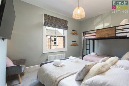 2 bedroom terraced house to rent - Photo 4