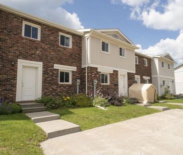 350 County Blvd Thunder Bay P7A 7P5, 3 bedroom townhouse for rent - Photo 4