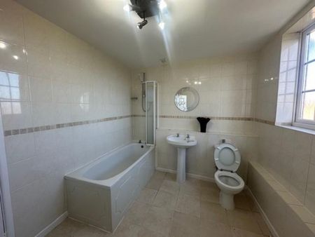 2 bedroom House To Let - Photo 4