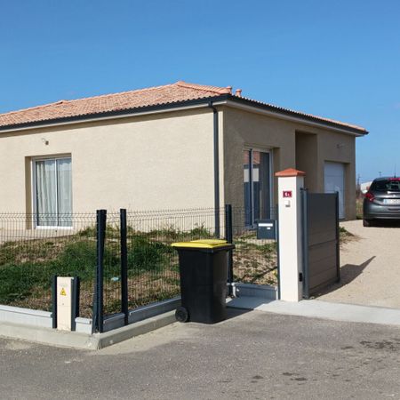 Location Maison 4 pièces 90m² - Photo 4