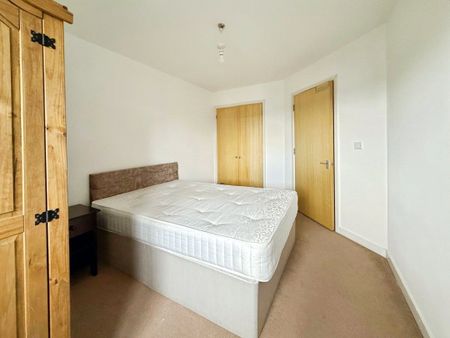 Park Heights, Constitution Hill, Woking, GU22 7RT - Photo 2