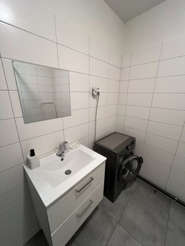 Location Appartement 1 pièce 50m² - Photo 5