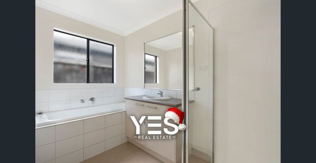 Spacious Family Living in Camden Greens, Cranbourne North - Photo 1