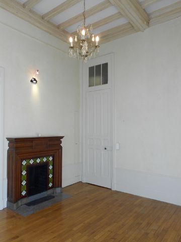 Location Appartement 5 pièces 180m² BESANCON 25000 - Photo 2