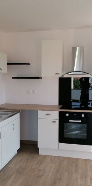 Location Appartement 2 pièces 41m² VALENCIENNES 59300 - Photo 2