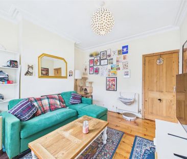 3 bedroom terraced house to rent - Photo 2