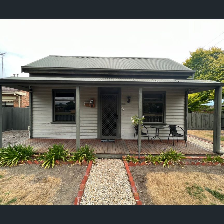 46 Cambridge St, Wendouree, Vic 3355 - Photo 1