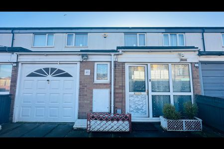 5 Bed Terraced House, Bennett Street, M12 - Photo 3