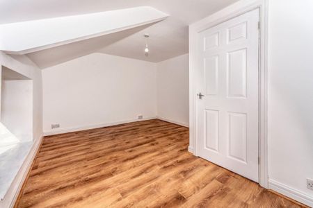 Cross Street, MAESTEG - Photo 2