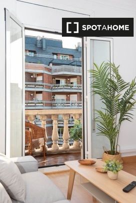 barcelona, Catalonia 08011 - Photo 1