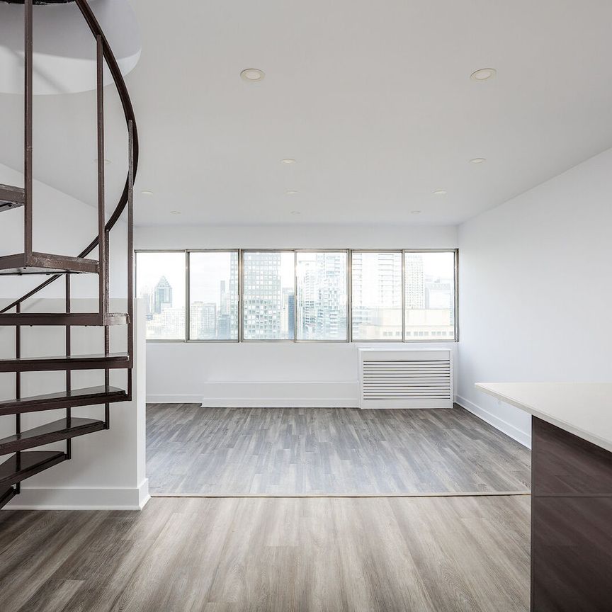 1160 Saint-Mathieu, Montréal, QC - Photo 1