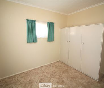 87 Mcnabb Crescent - Photo 2