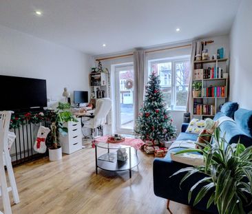 1 bedroom flat to rent - Photo 2