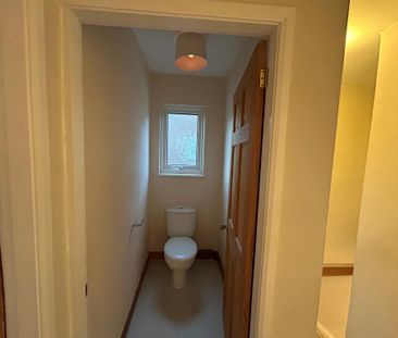 3 bedroom semi-detached house to rent - Photo 6