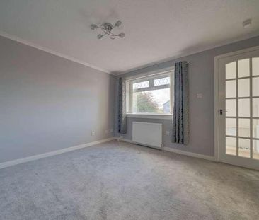 Bevan Grove, Johnstone, PA5 - Photo 3