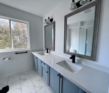 For Lease - 1352 Goldhawk Trail, Oakville, Ontario - Photo 4