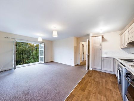 2 bedroom flat to rent - Photo 2