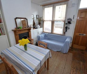 2 bedroom terraced house to rent - Photo 3