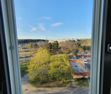 Kaskögatan, Kista - Photo 1