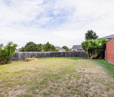 Comfort, Character & Convenience – Your New Home in Preston! - Photo 4
