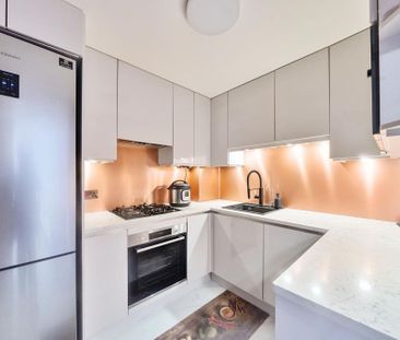 2 bedroom apartment to rent - Photo 5