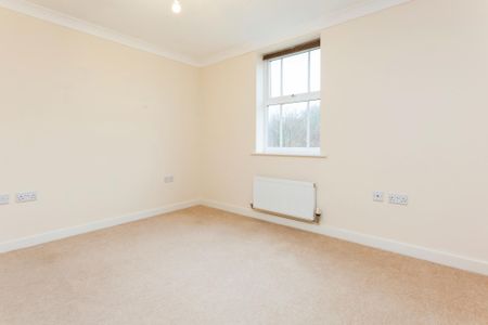 2 bedroom apartment to rent Brooklands, Haywards Heath, RH16 - Photo 2