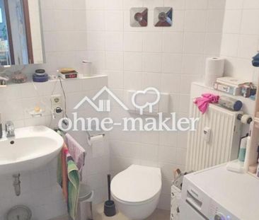 Sehr schöne, helle 2 Zi - mit Einbauküche, Autoabstellplatz und Bal... - Photo 1